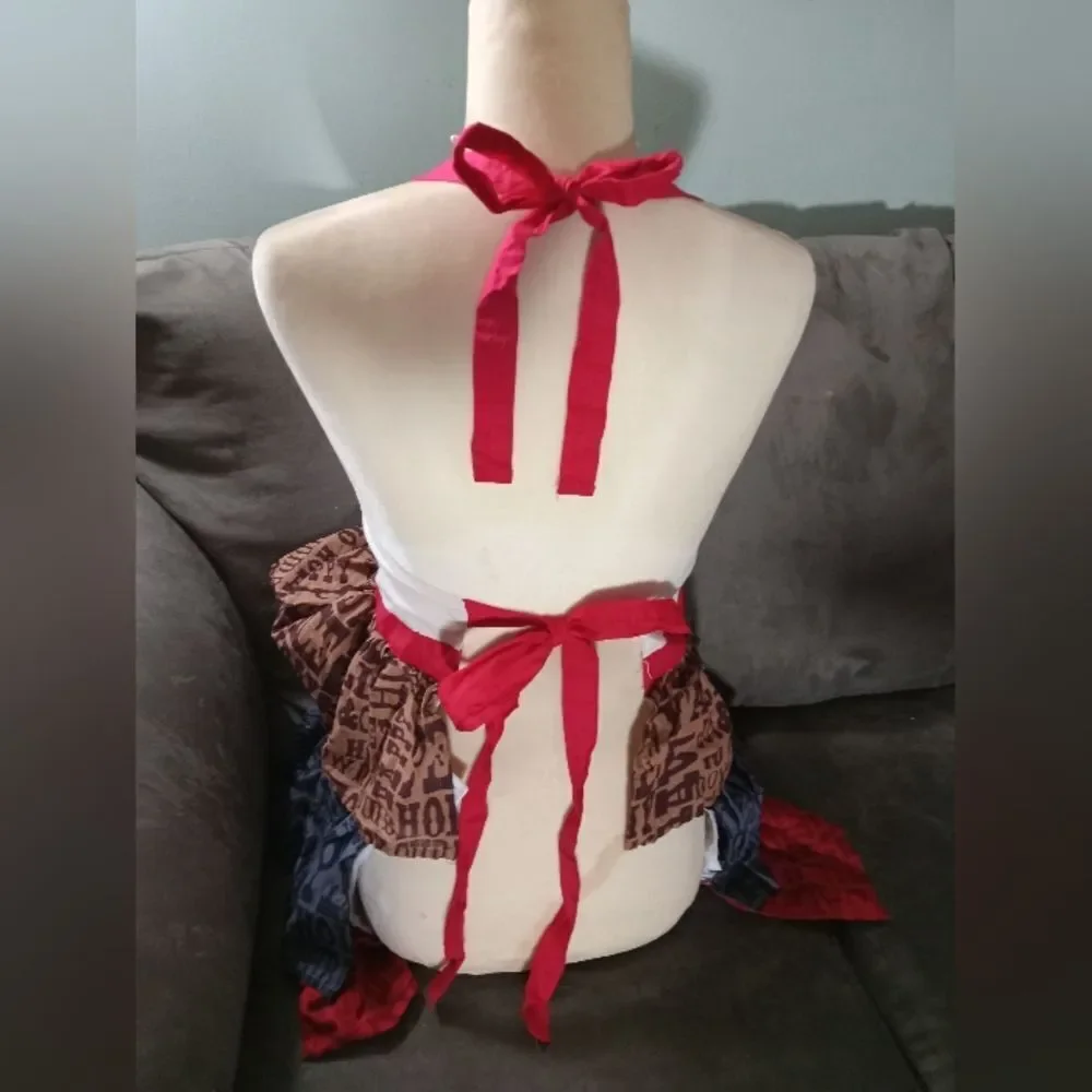 NEW CHRISTMAS RUFFLE FULL BODY APRON